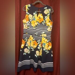 Eliza J Navy Floral Fit & Flare Dress Size 16 Striped Yellow Spring